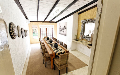 סנדטון Rustika Guest Lodge מראה חיצוני תמונה