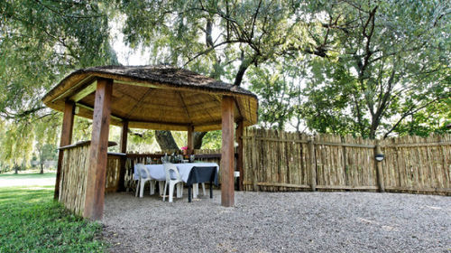 סנדטון Rustika Guest Lodge מראה חיצוני תמונה